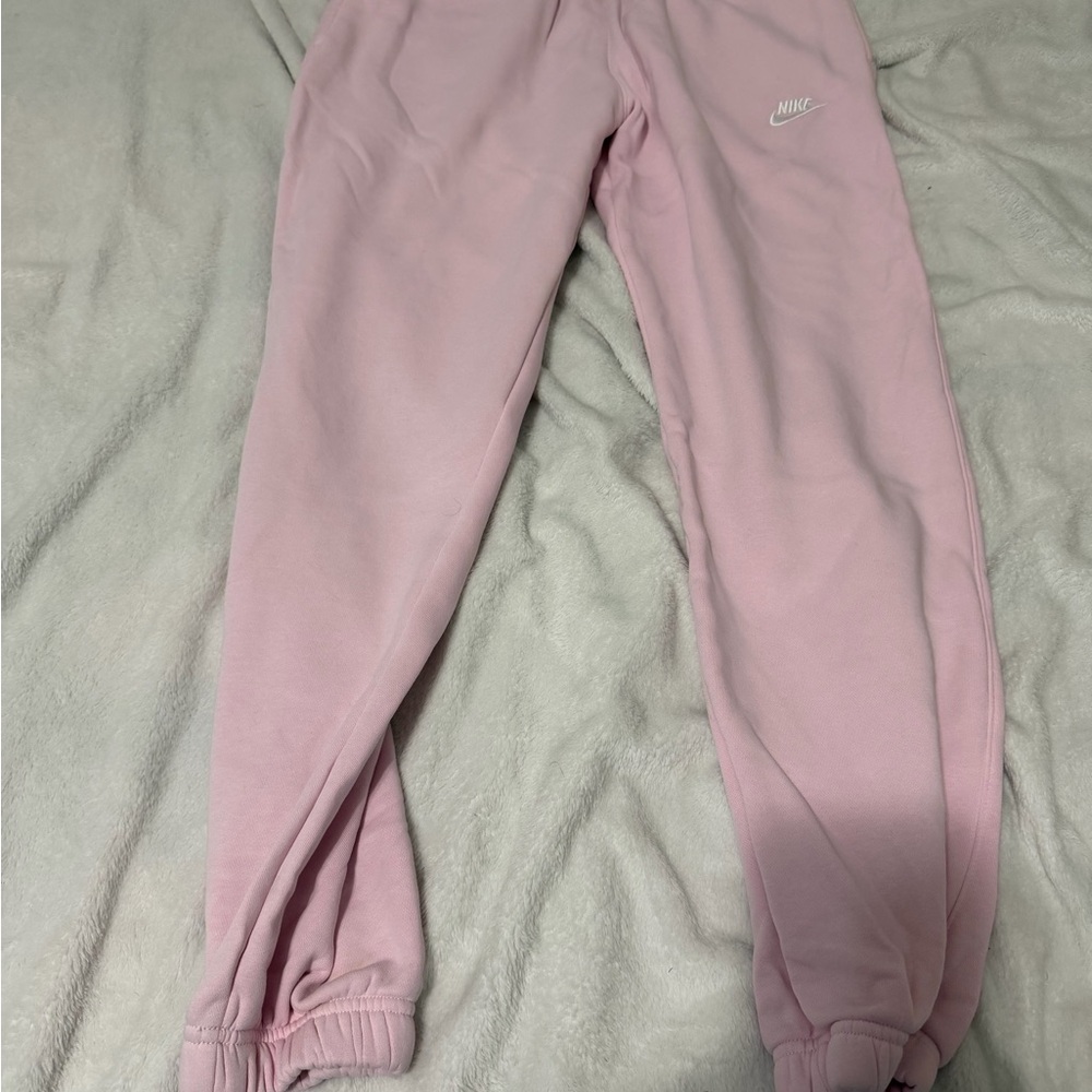 Nike Men’s Light Pink Joggers